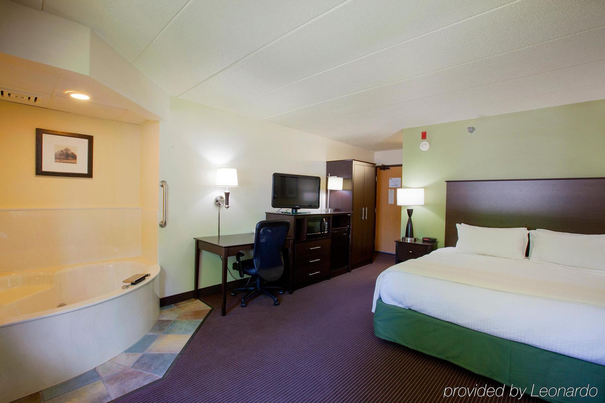 Americinn By Wyndham Hampton Exterior foto